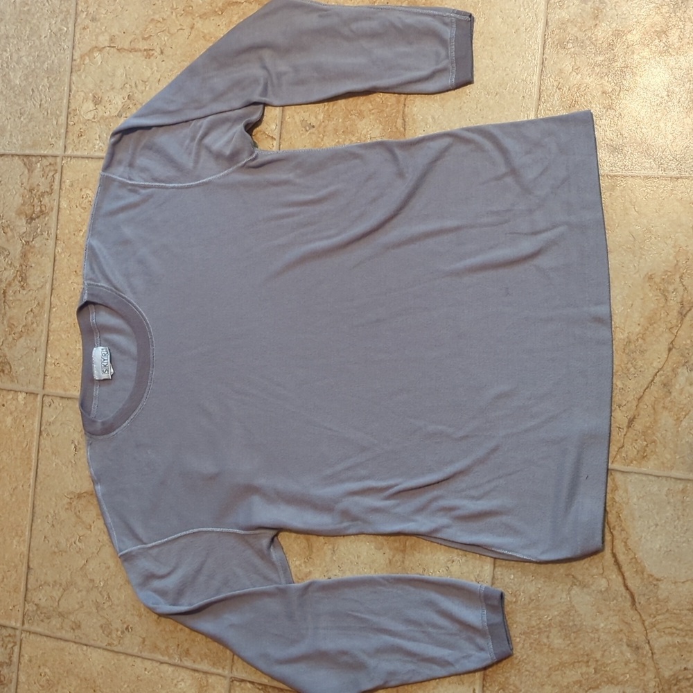 Grey long sleeve shirt